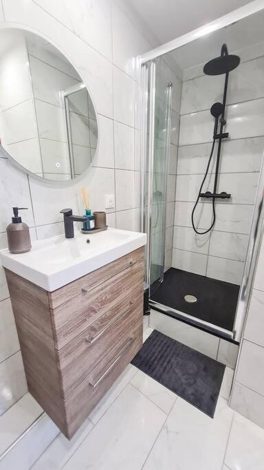 Le Petit Cosy /Proche Disney - Paris / Wifi - Netflix Apartment Meaux Exterior photo